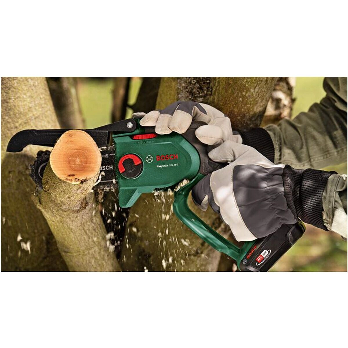 Akku Gehölzschneider BOSCH EasyChain 18V-15-7 + GRATIS Ersatzakku PBA 18V Li-Ion (2,5 Ah)