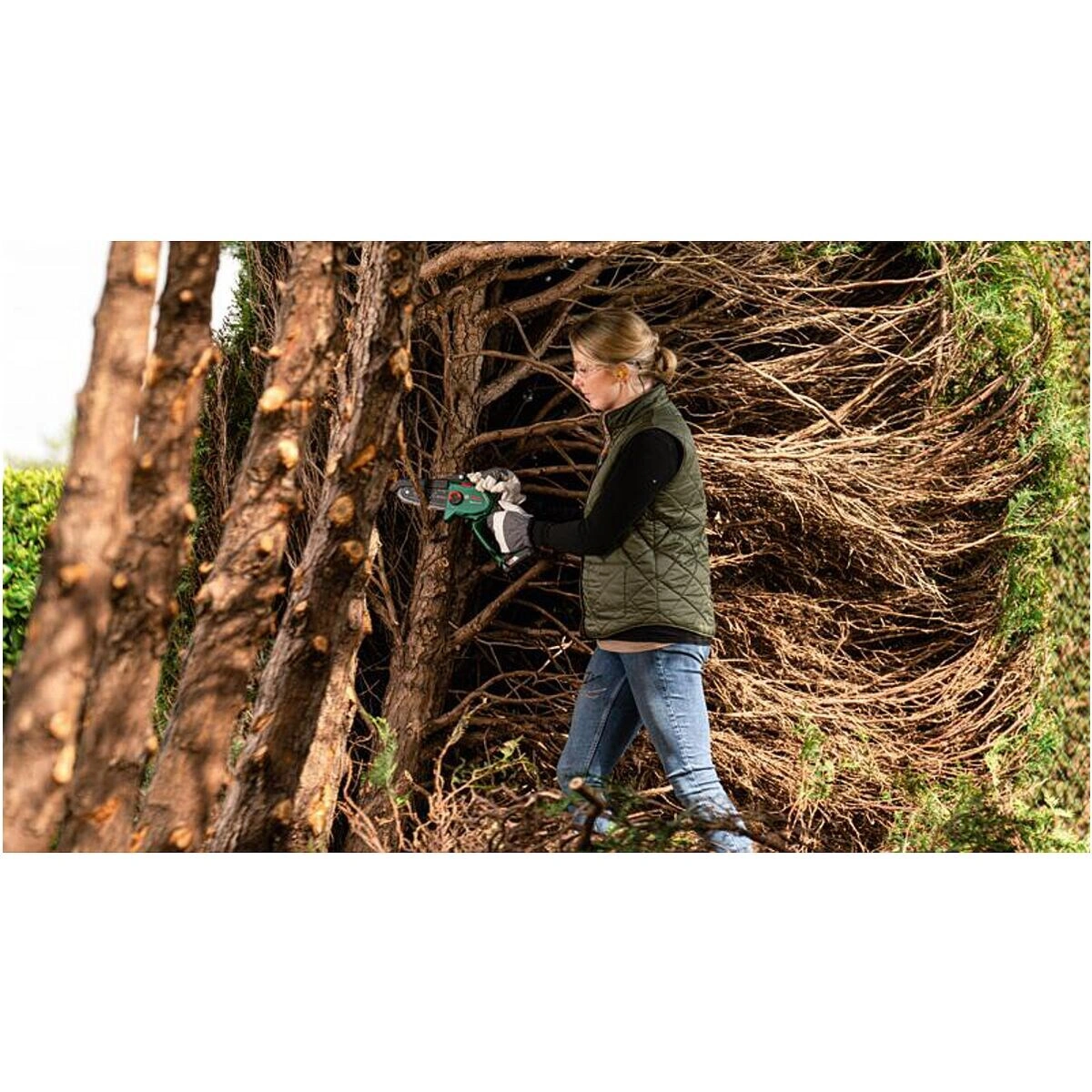 Akku Gehölzschneider BOSCH EasyChain 18V-15-7 + GRATIS Ersatzakku PBA 18V Li-Ion (2,5 Ah)